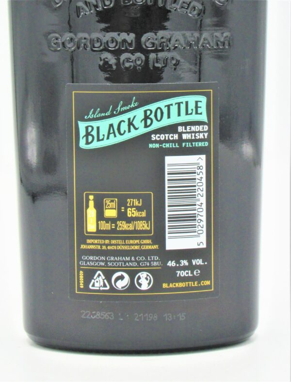 Blended Scotch Whisky The Black Bottle Blue Island Smoke